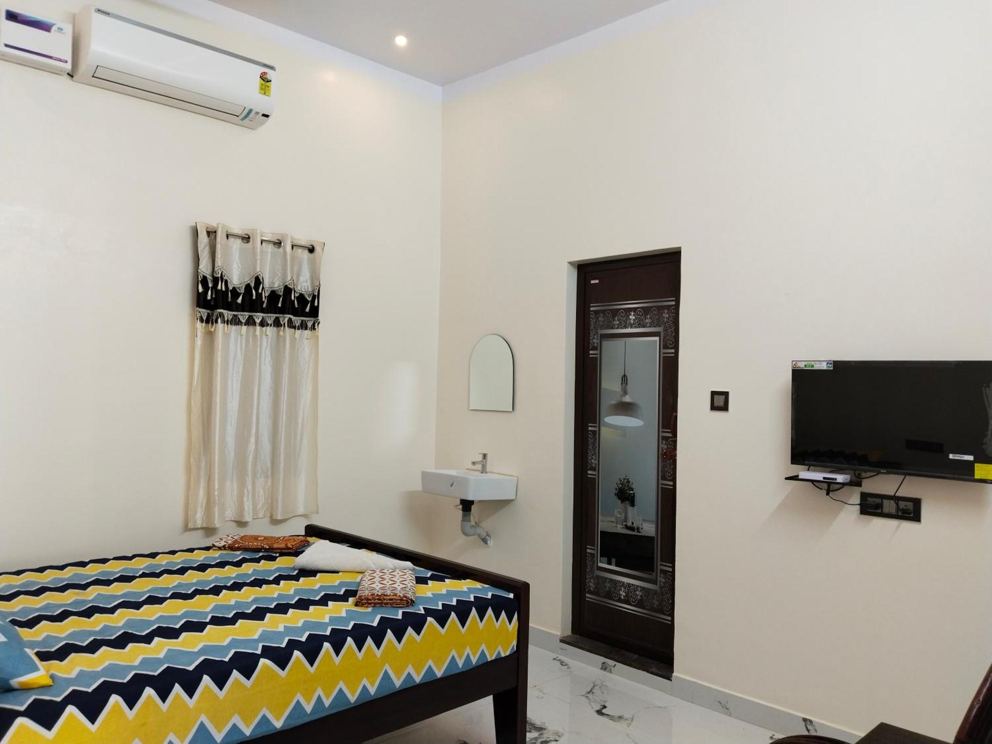Vedhav Residency Hotel กันยากุมารี ภายนอก รูปภาพ