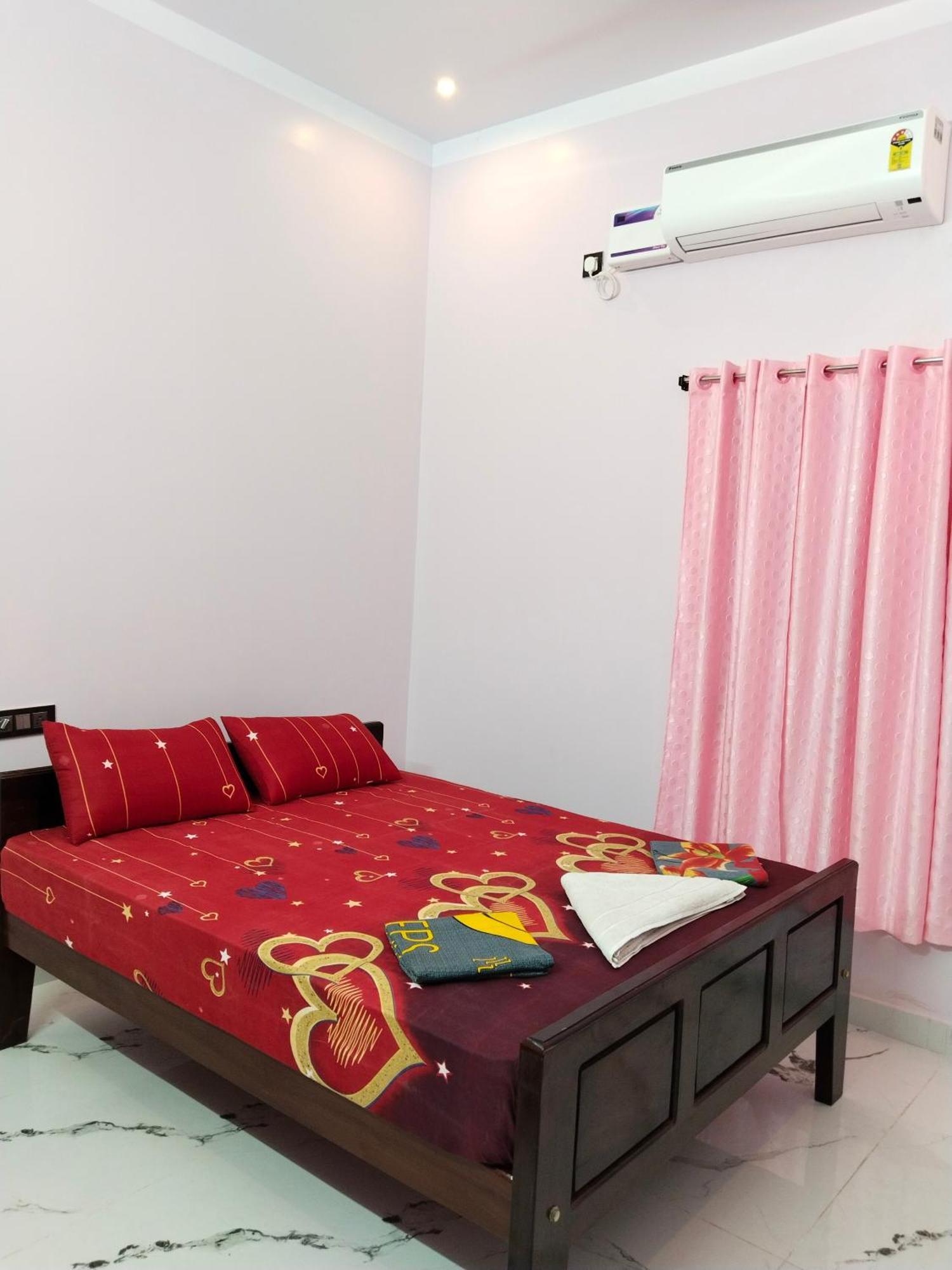 Vedhav Residency Hotel กันยากุมารี ภายนอก รูปภาพ