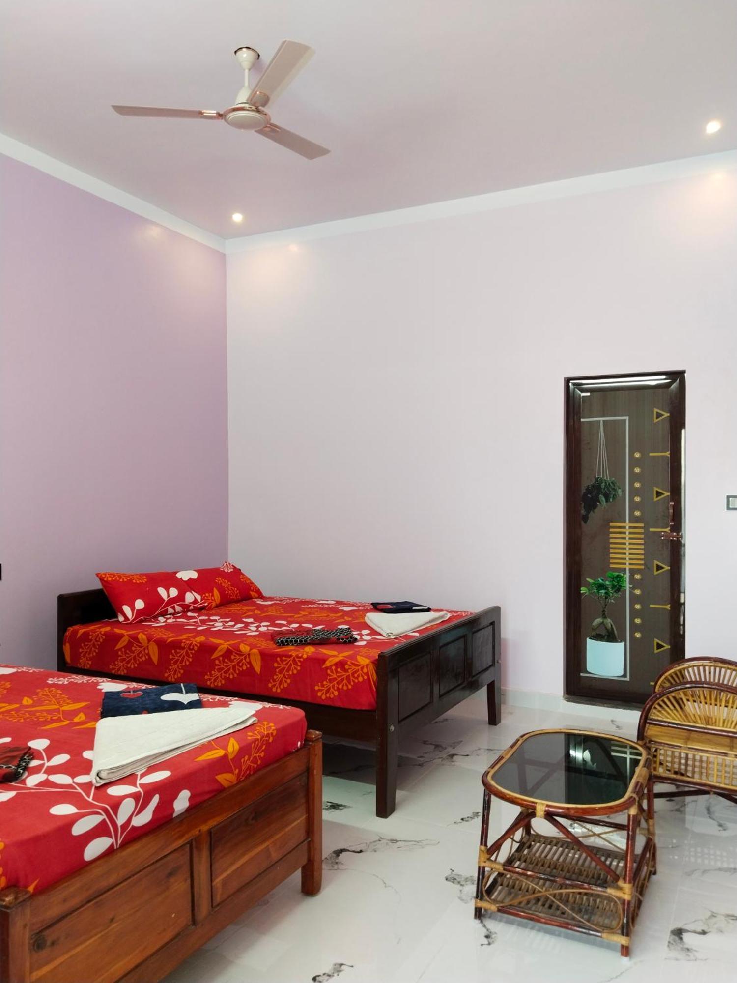 Vedhav Residency Hotel กันยากุมารี ภายนอก รูปภาพ