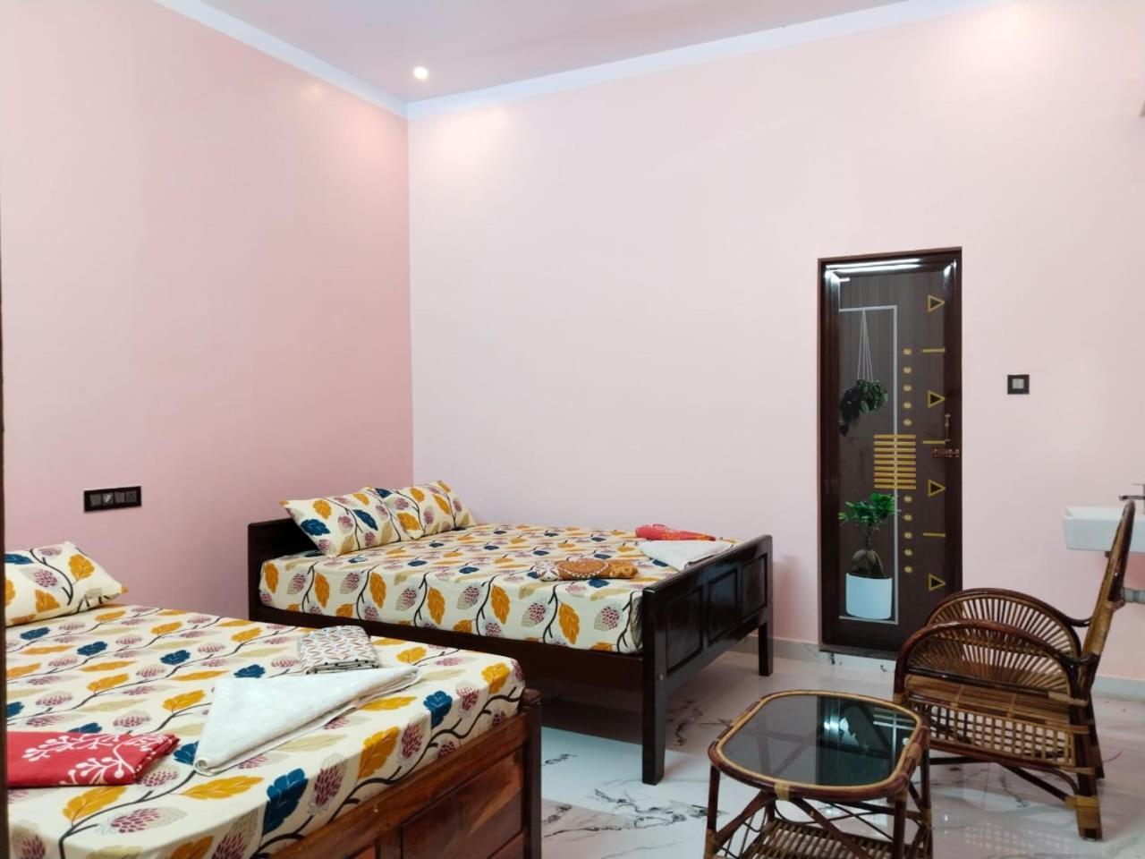 Vedhav Residency Hotel กันยากุมารี ภายนอก รูปภาพ