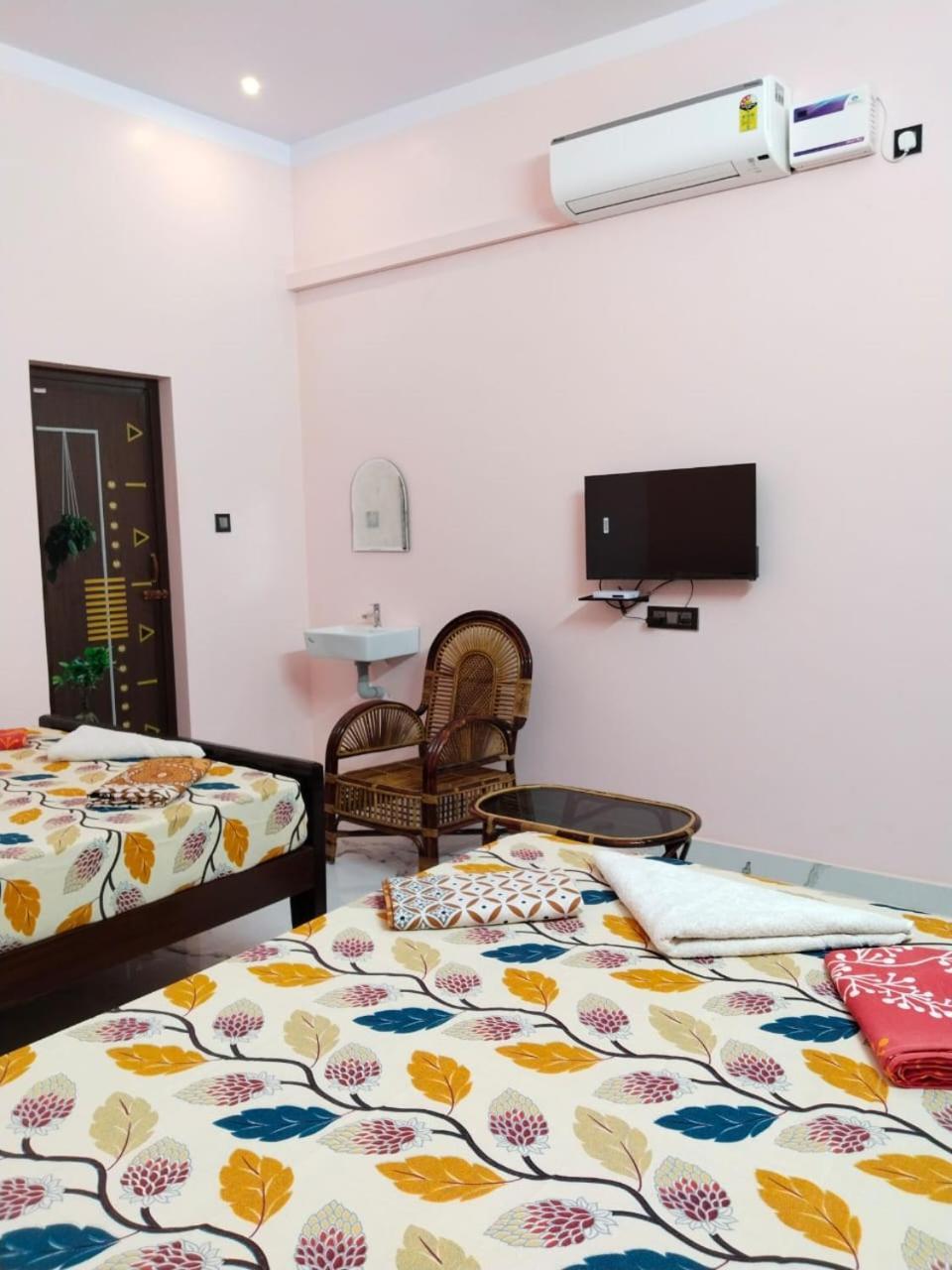 Vedhav Residency Hotel กันยากุมารี ภายนอก รูปภาพ